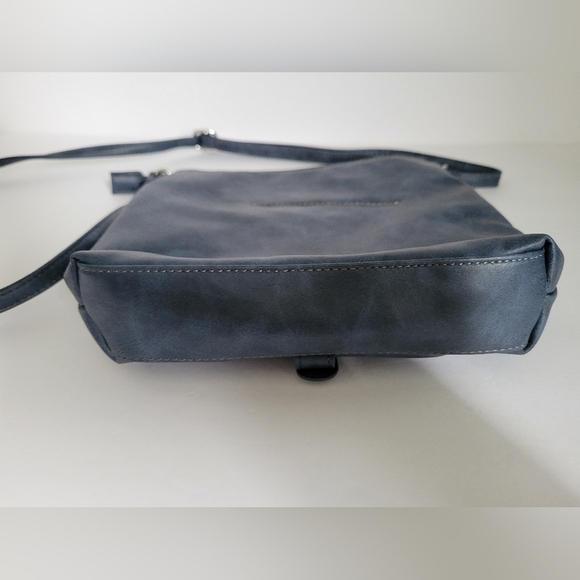 MultiSac Dark Blue Man Made Materials Multipocket Crossbody Purse - Picture 8 of 16